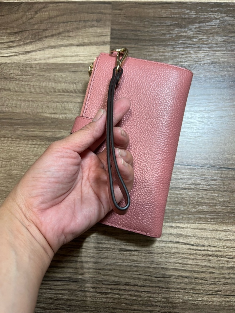 Michael Kors Pink Leather Large Wristlet bifold Wallet - Picture 8 of 9